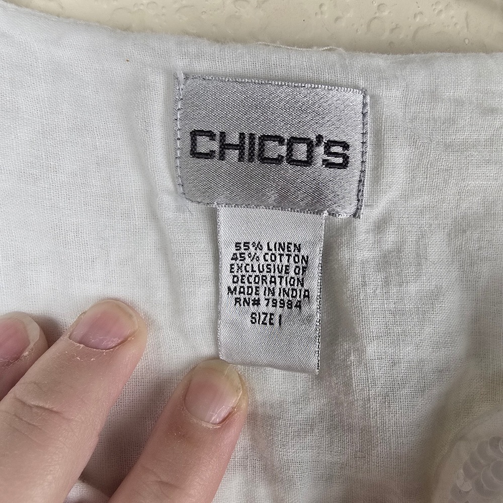 Chico's Size 1 White Linen Cotton Blend Embellished Tunic Top Sequin V-Neck - Picture 3 of 6